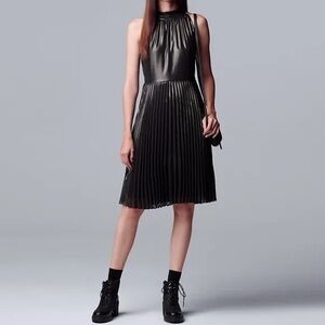 NWT - Sexy, fun, flirty Simply Vera Vera Wang LBD. 💃🏼